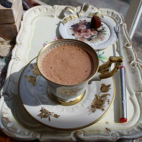 Vegan Hot Chocolate (Without Cocoa Powder)