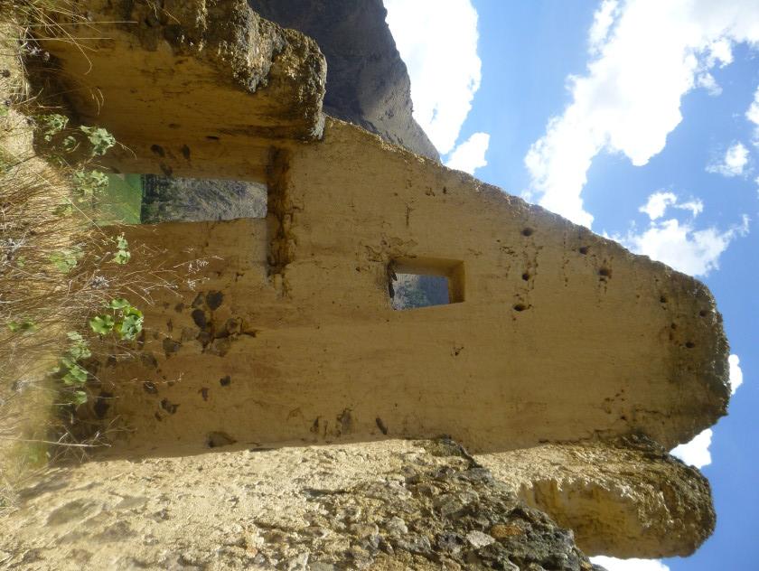 This wall has got to be shaped like an Incan stone head on purpose.